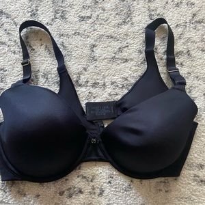 Vanity Fair black bra 38D USED ONCE